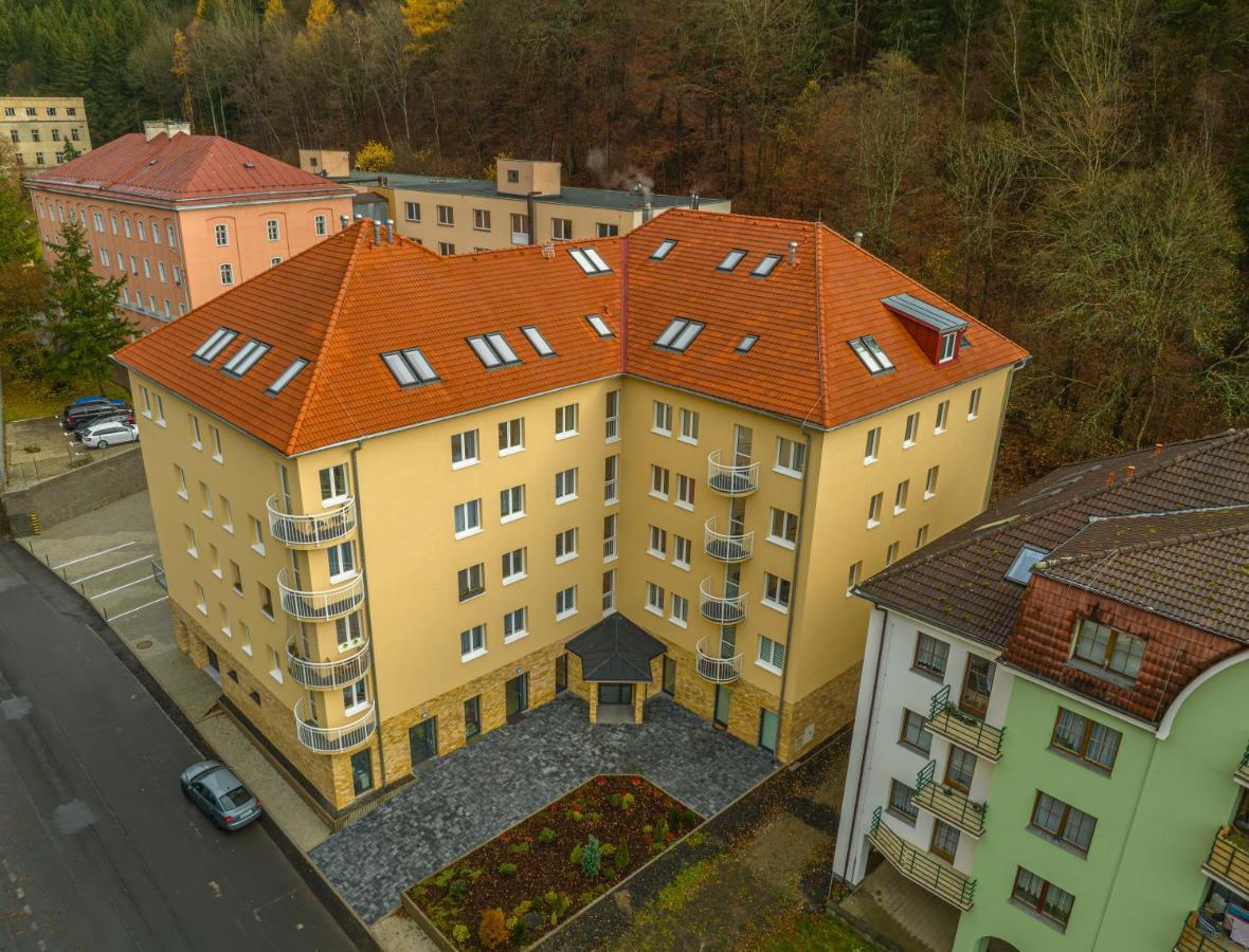 Apartman Claudia - Rezidence K Lanovce Jachymov Bagian luar foto