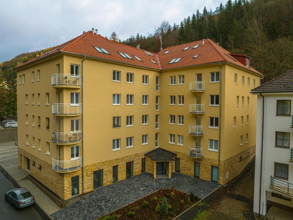 Apartman Claudia - Rezidence K Lanovce Jachymov Bagian luar foto
